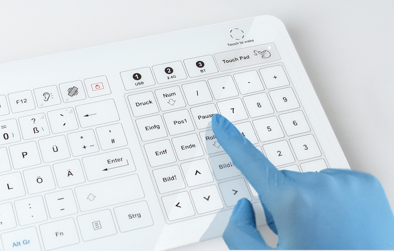 Glastastatur-mit-zuschaltbarem-Touchpad_e-medic