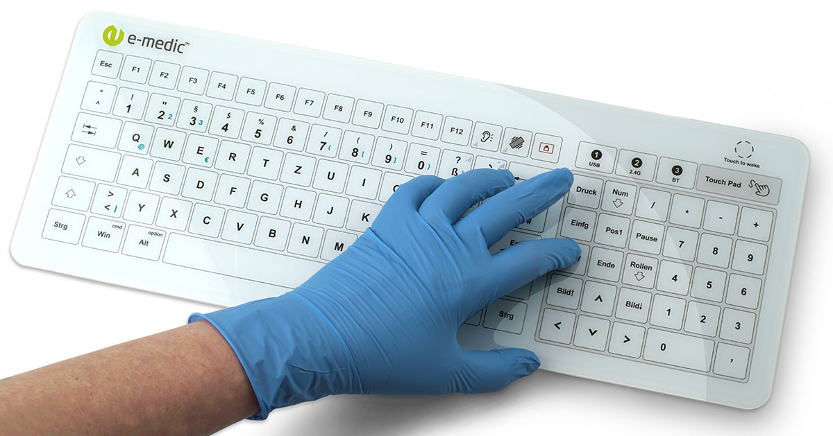 e-medic_Glastastatur-mit-Handschuhen-bedienbar